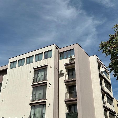 Centru Unirii Luxury Vip Apartament 2 Camere 98 Mp ! Parcare Subterana Privata Incalzita Iarna Si Climatizata Vara Doar Cu Rezervare In Limita Locurilor Disponibile ! Proprietate In Regim Hoteliep - Nu Are Bucatarie ! บูคาเรสต์ ภายนอก รูปภาพ